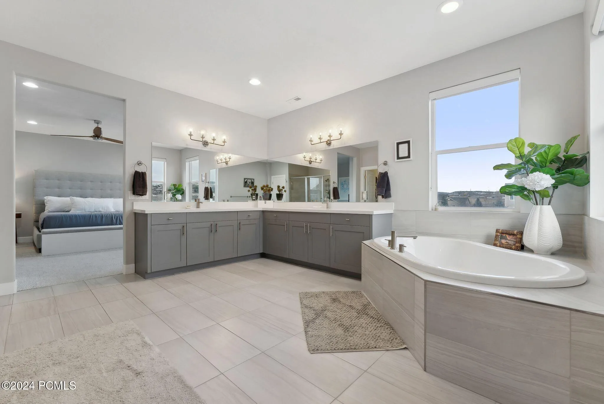 6880 N Greenfield Drive, Park City, UT 84098