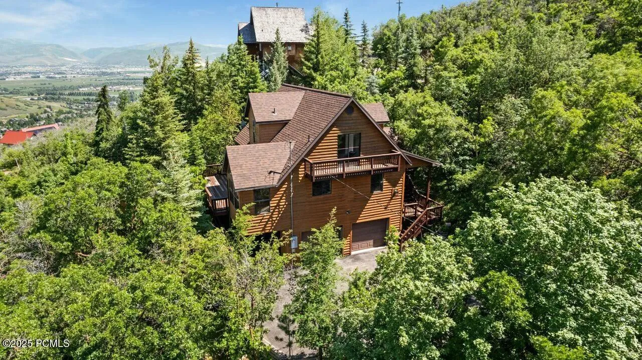 335 Jungfrau Hill Road , Midway, UT 84049