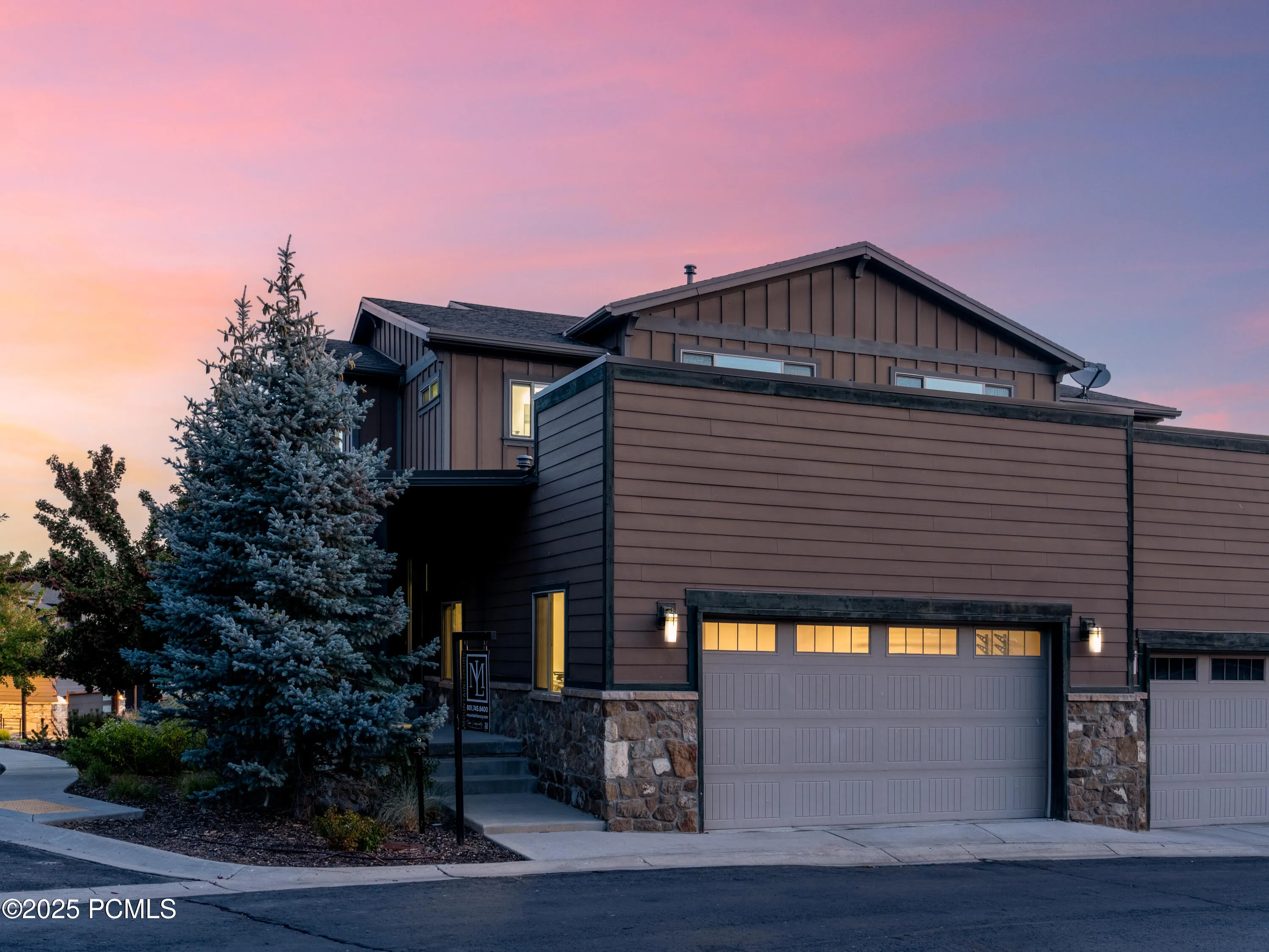 819 S Edgewater Court, Huntsville, UT 84317