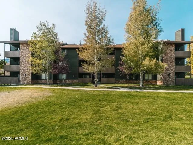 6861 N 2200 Unit Apt 9c, Park City, UT 84098