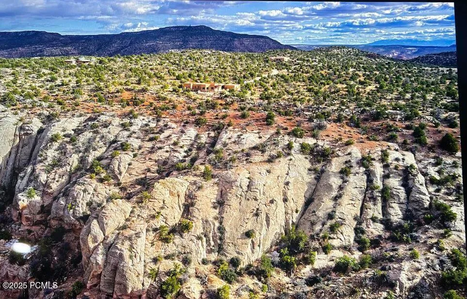 27 N Behind The Rocks Drive, Moab, UT 84532