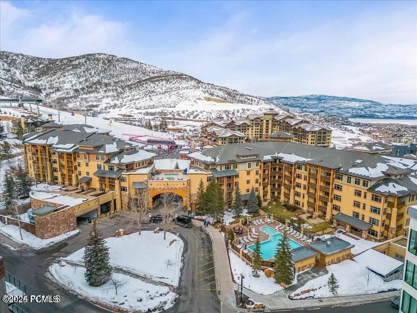 3720 N Sundial Court Unit B417, Park City, UT 84098