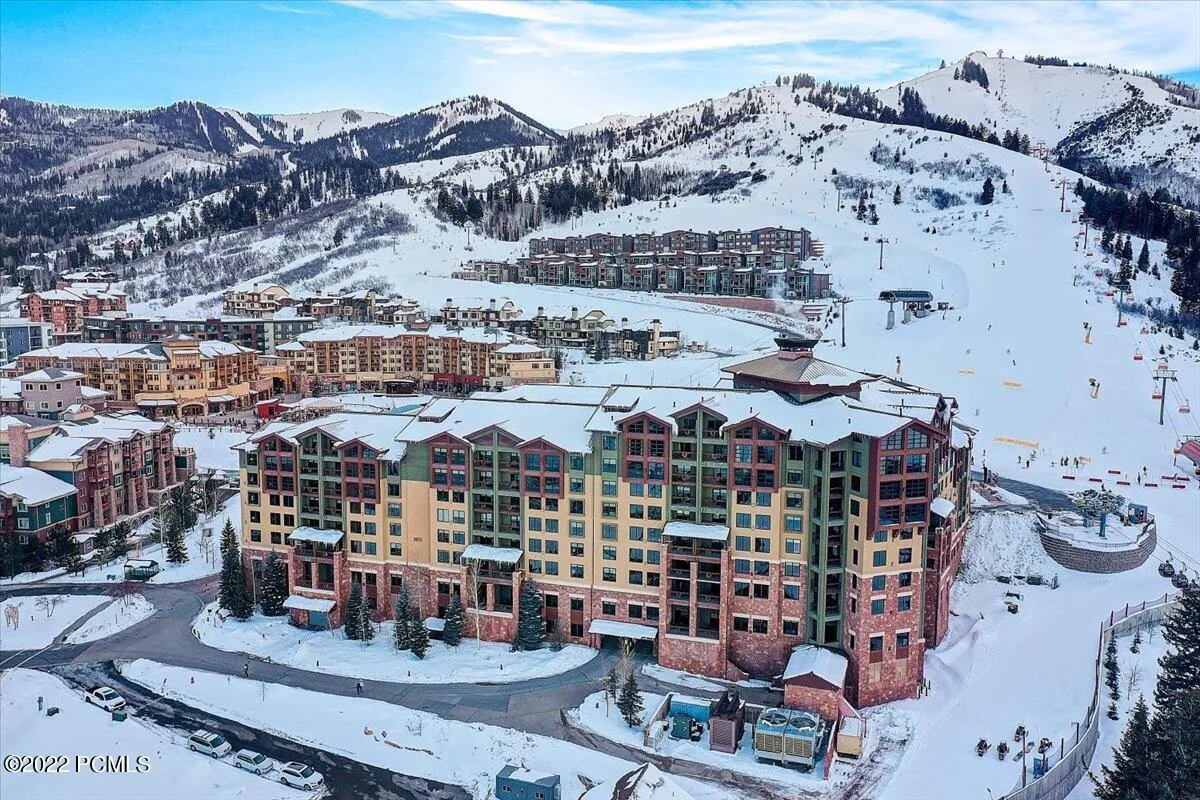 3855 Grand Summit Drive Unit 127/129/131 Q2, Park City, UT 84098