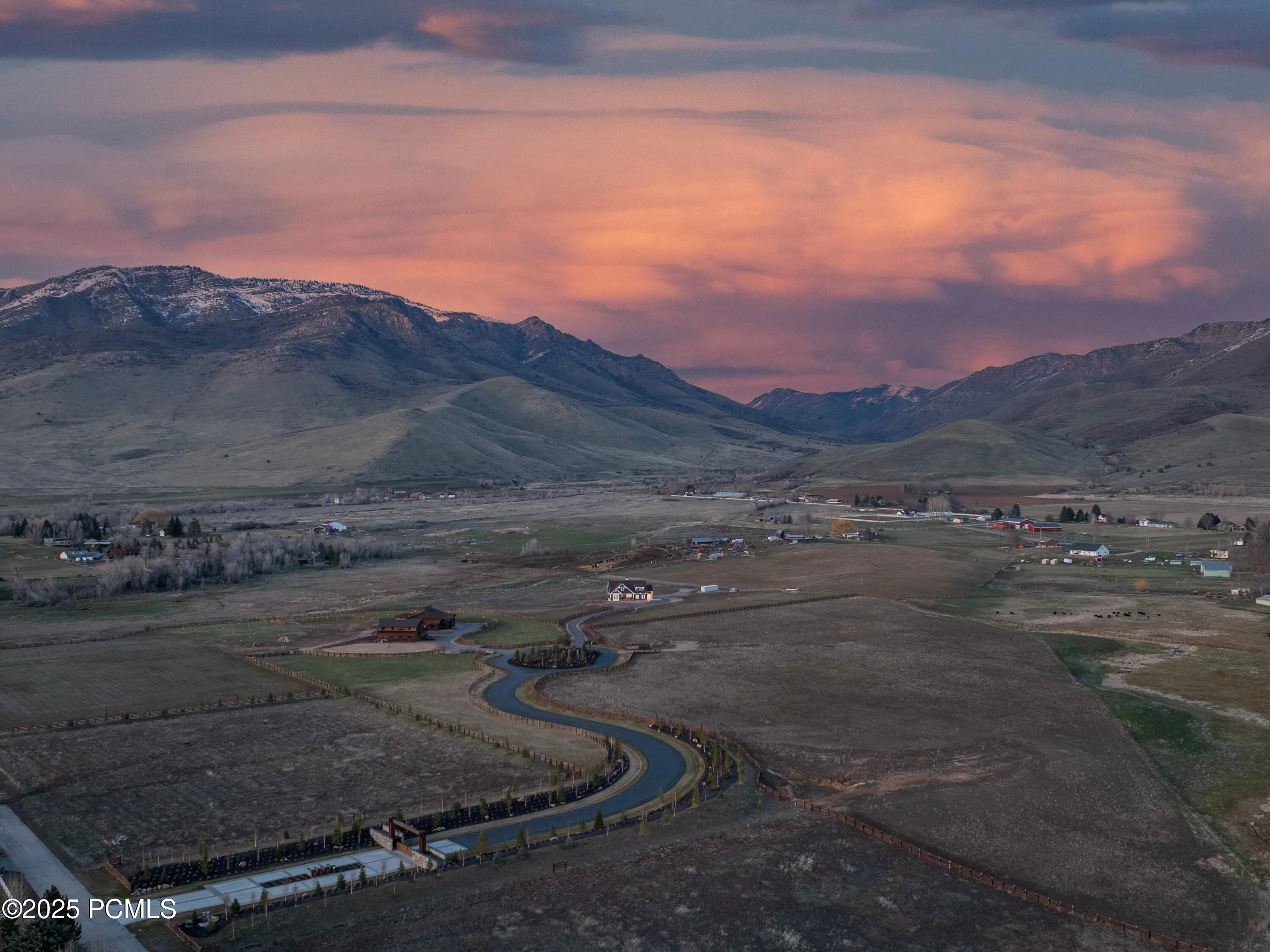 7444 E Sky Ranch Road, Huntsville, UT 84317