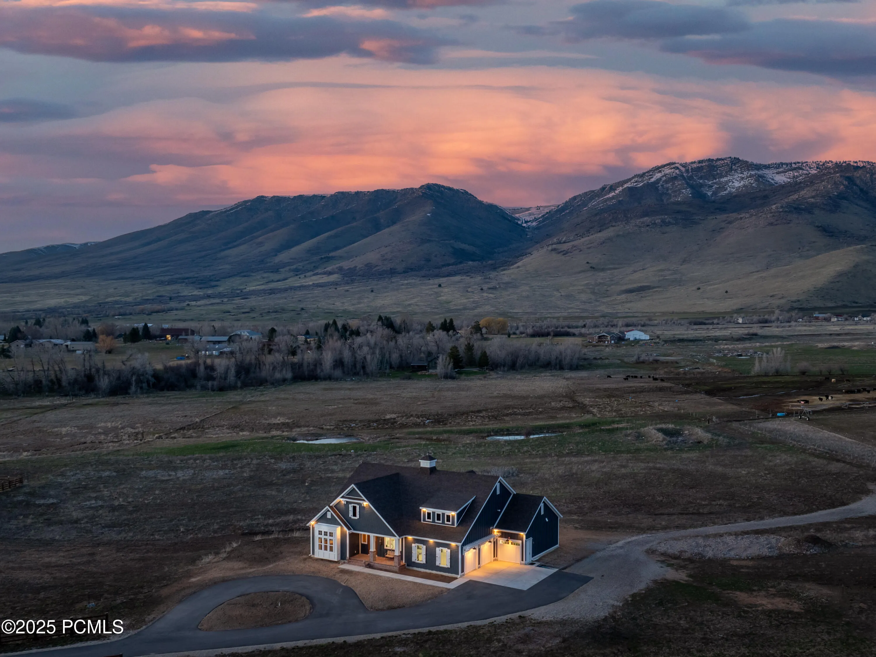 7444 E Sky Ranch Road, Huntsville, UT 84317
