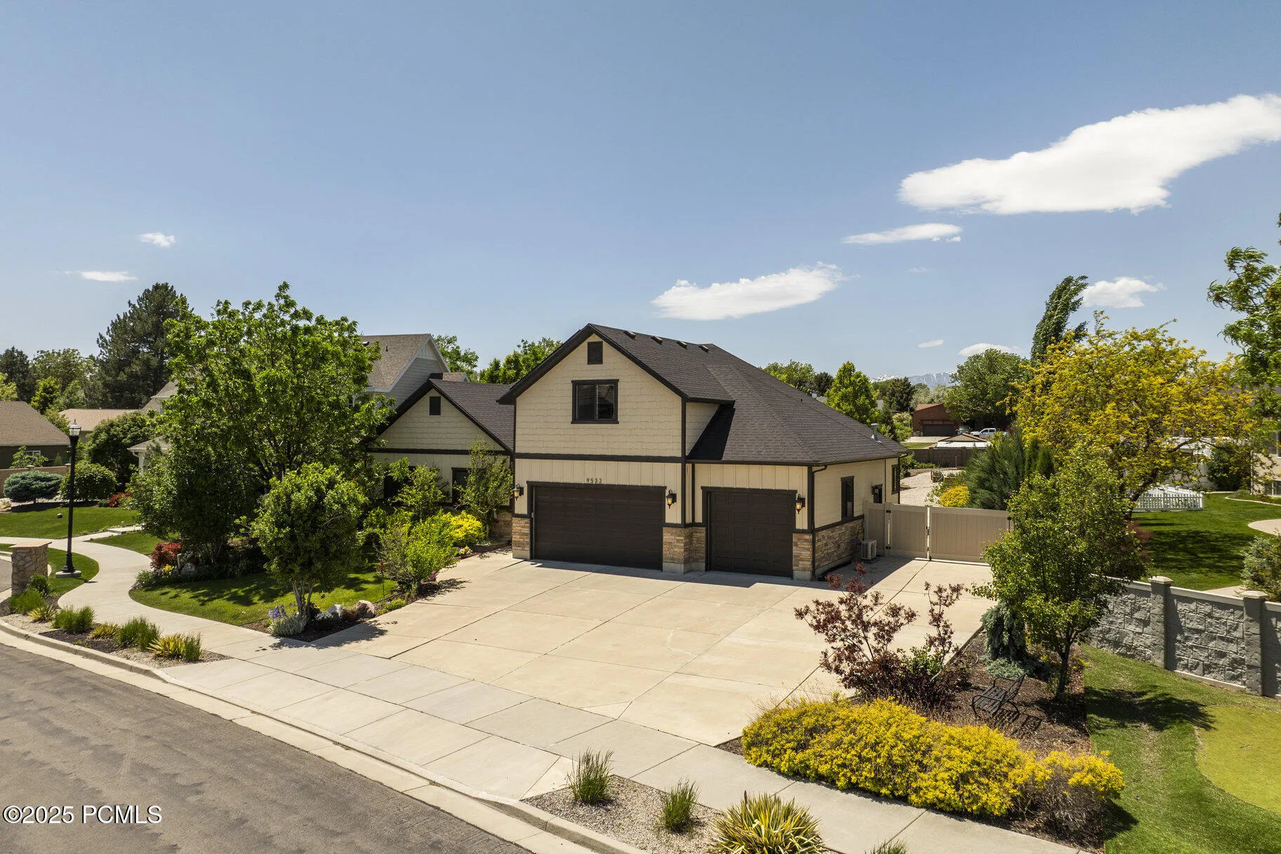 9532 S Willow Trail Way, South Jordan, UT 84095