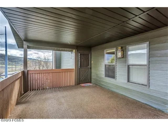 6871 N 2200 Unit Apt 8l, Park City, UT 84098