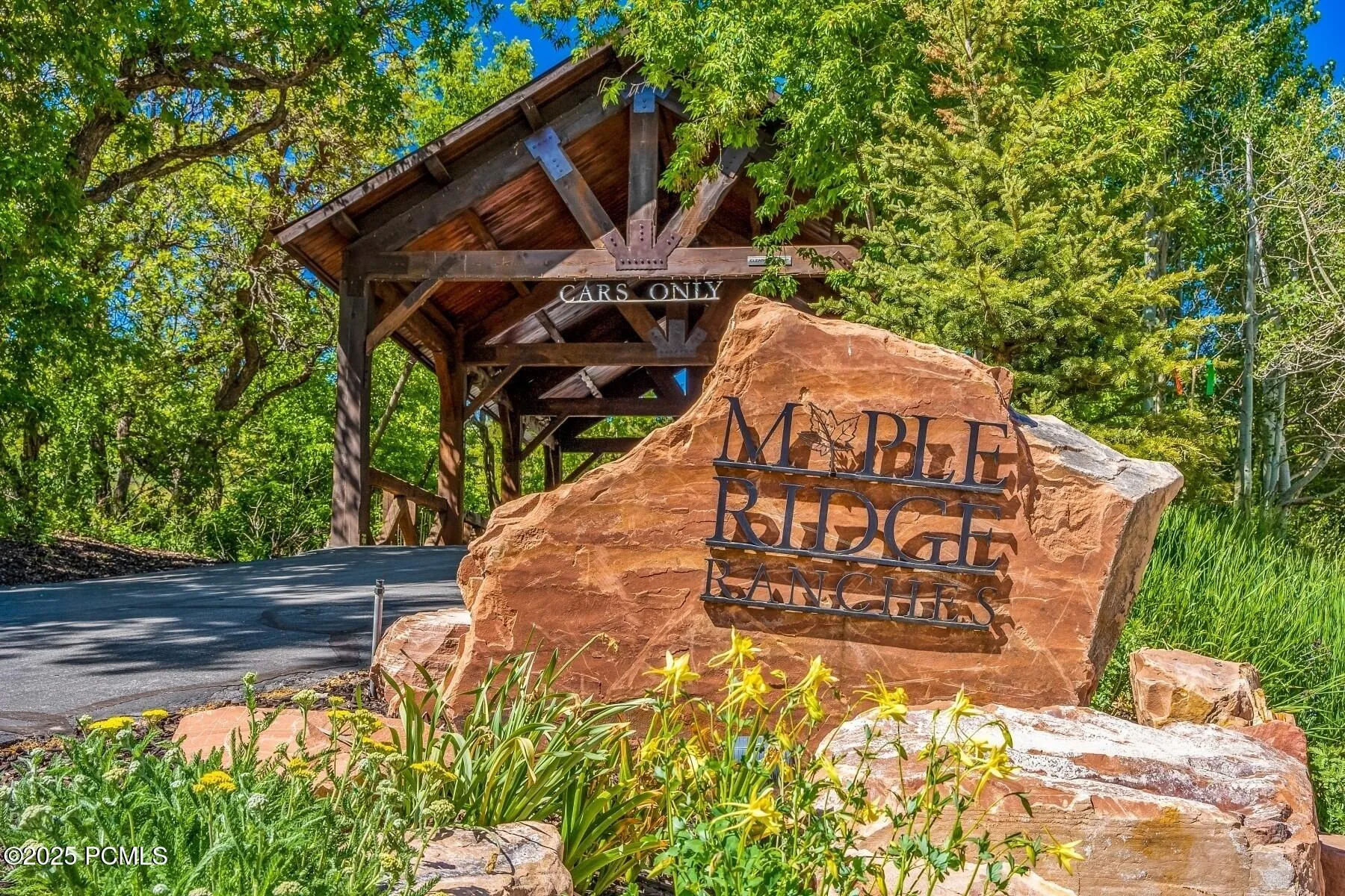 5924 N Triple Crown Trail, Oakley, UT 84055