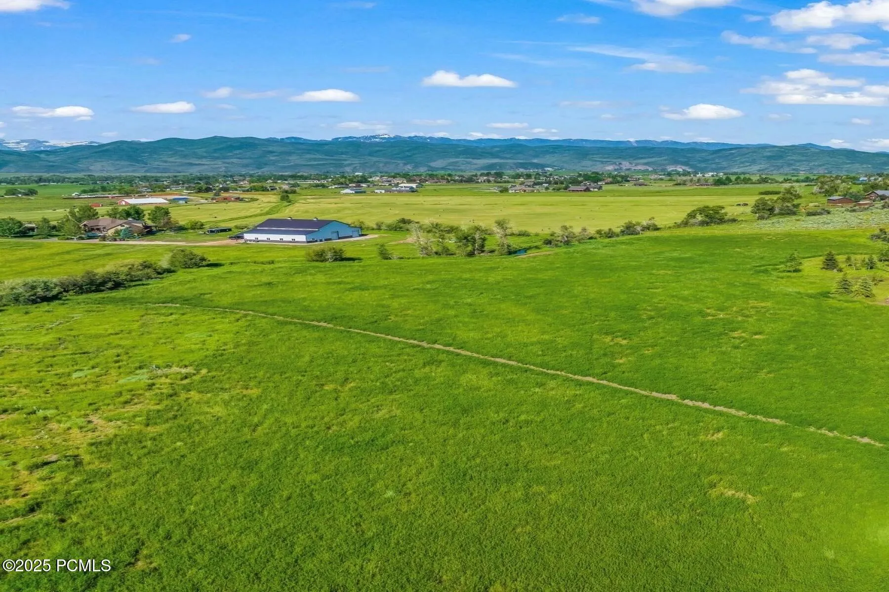 5924 N Triple Crown Trail, Oakley, UT 84055