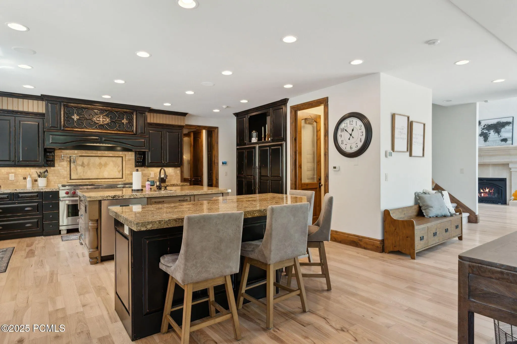 1 Cross Hill Lane, Sandy, UT 84092