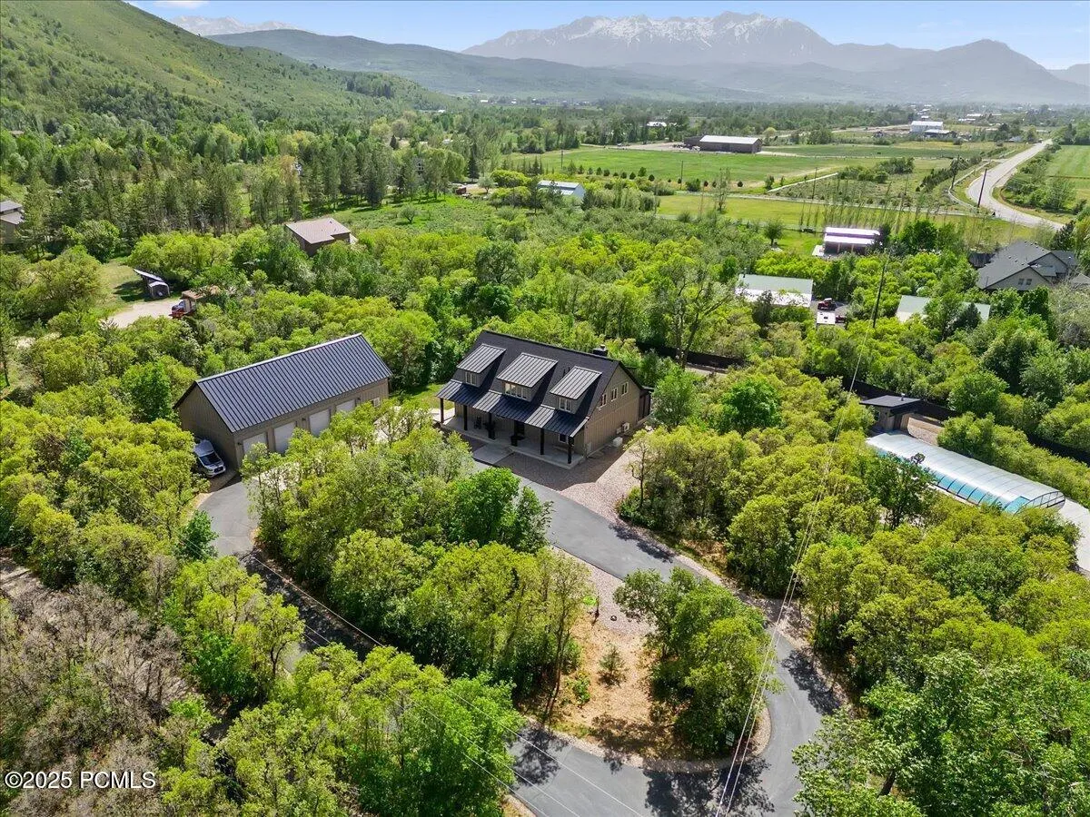 145 S 10450 Street, Huntsville, UT 84317