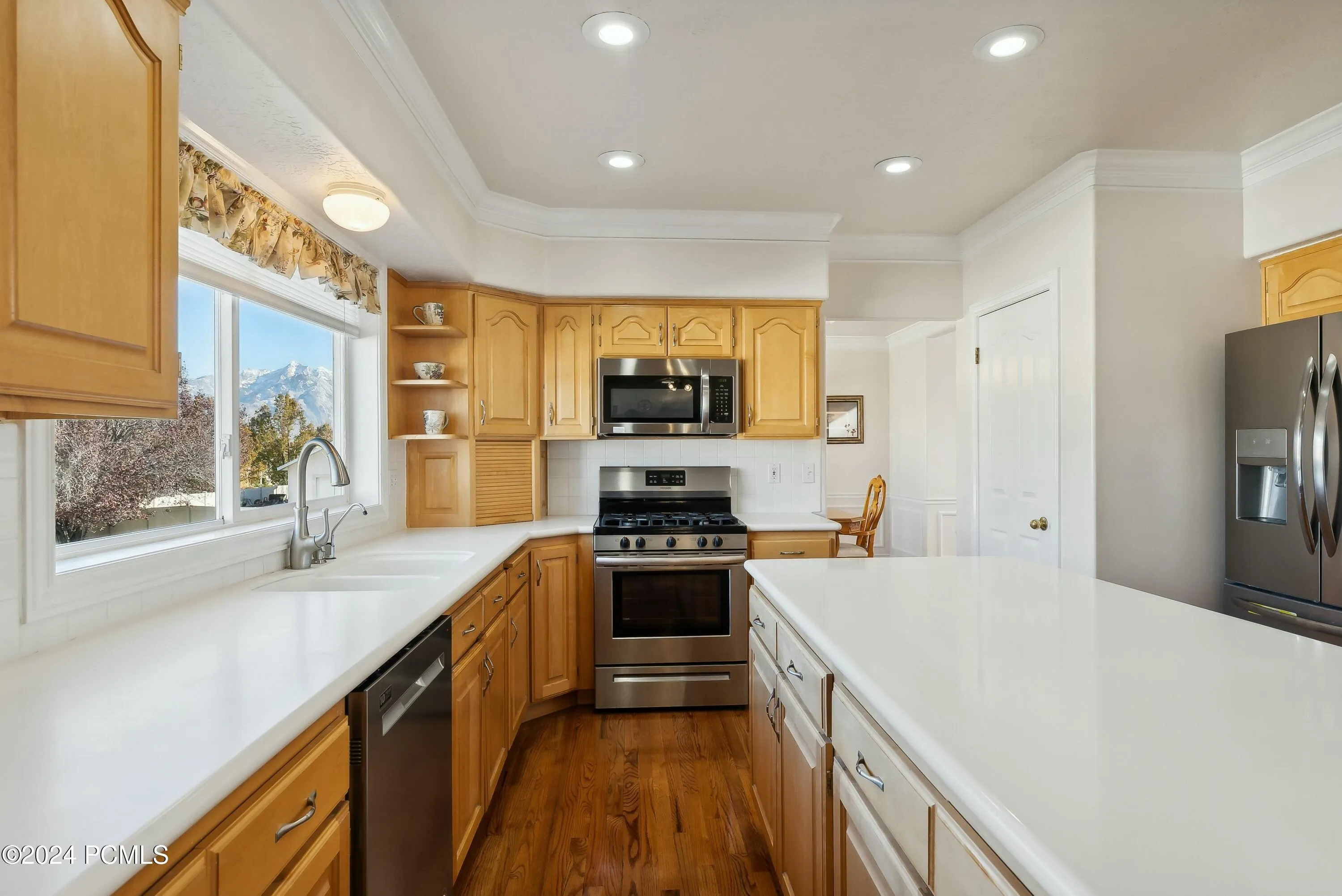 11694 Stone Crest Circle, Riverton, UT 84065