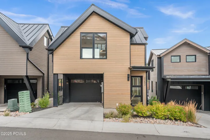 This Ski House has an attached garage and a heated concrete driveway.