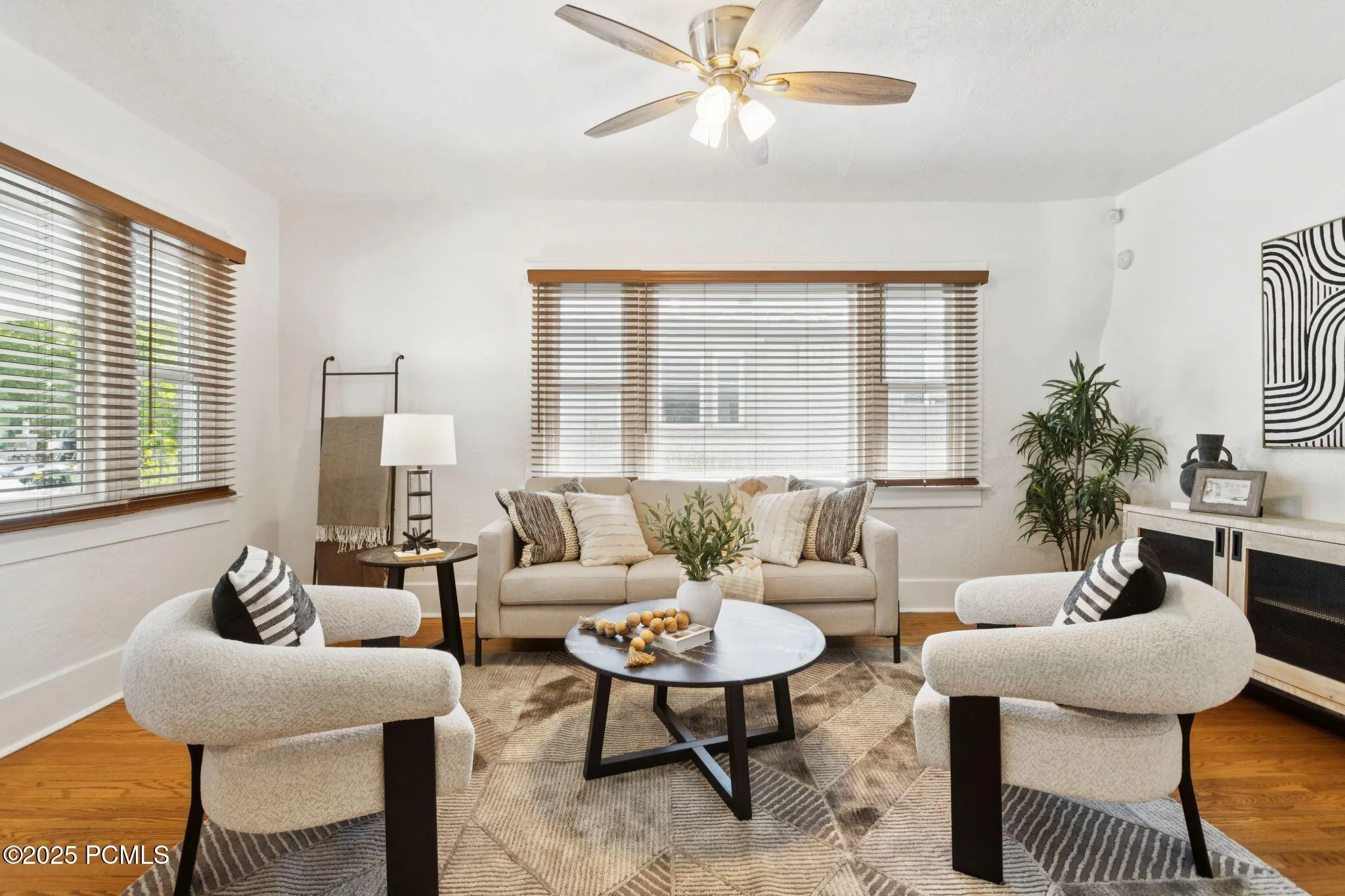 536 E Hollywood Avenue, Salt Lake City, UT 84105