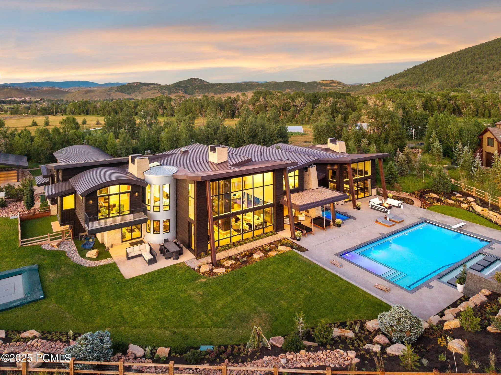 4209 N Two Creeks Lane , Park City, UT 84098