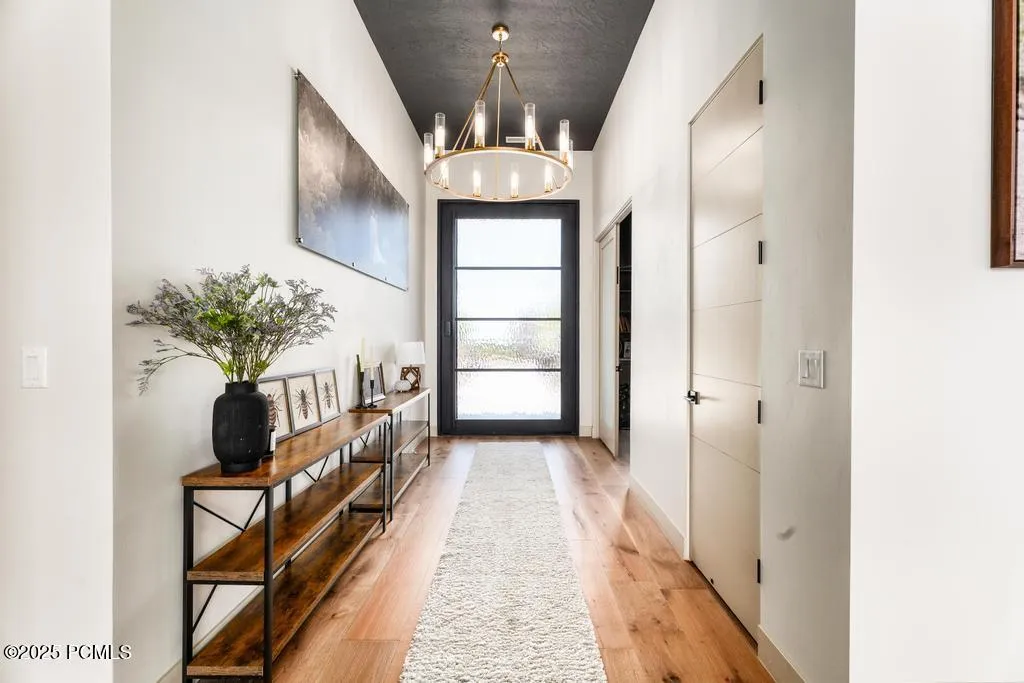 226 W Shinarump Circle, Leeds, UT 84746