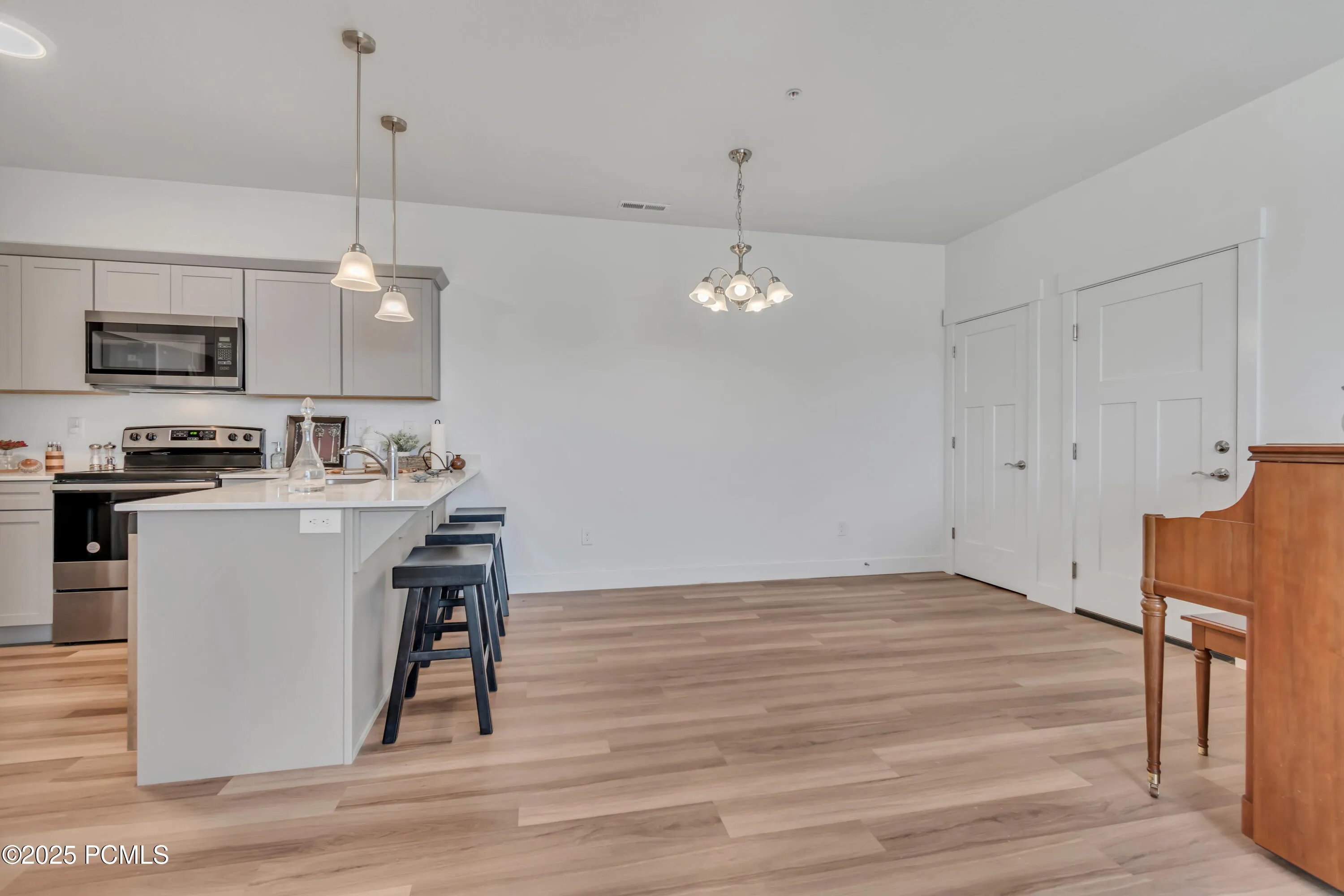 1382 N 3650 W Unit V101, Lehi, UT 84043