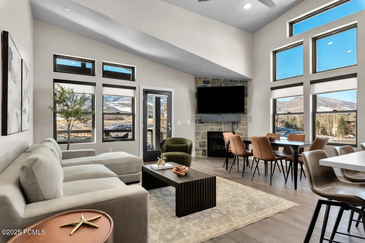 1134 W Helling Circle Unit 6-302, Heber City, UT 84032