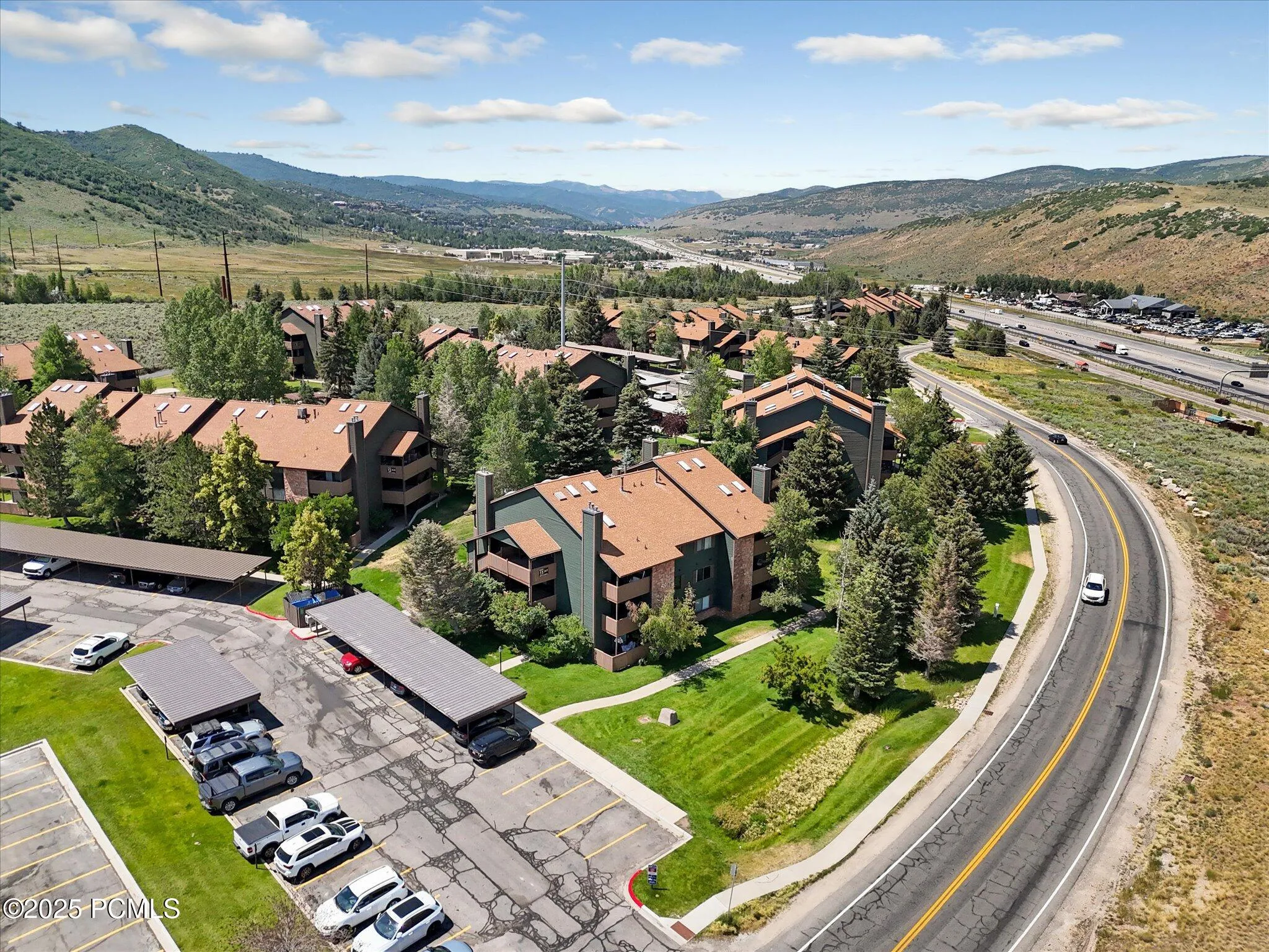 6821 N 2200 Unit Apt 11 J, Park City, UT 84098