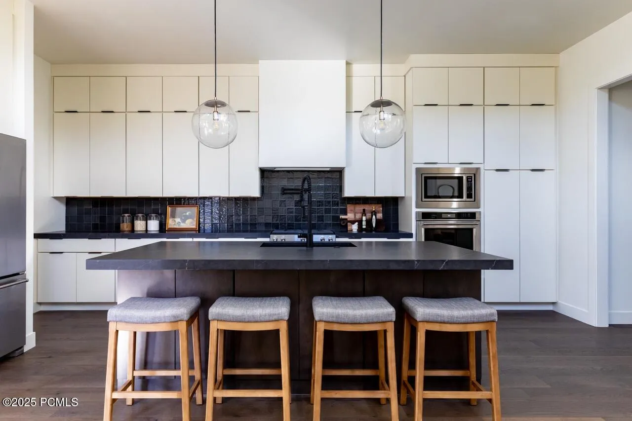 1323 Mahogany Way, Park City, UT 84098