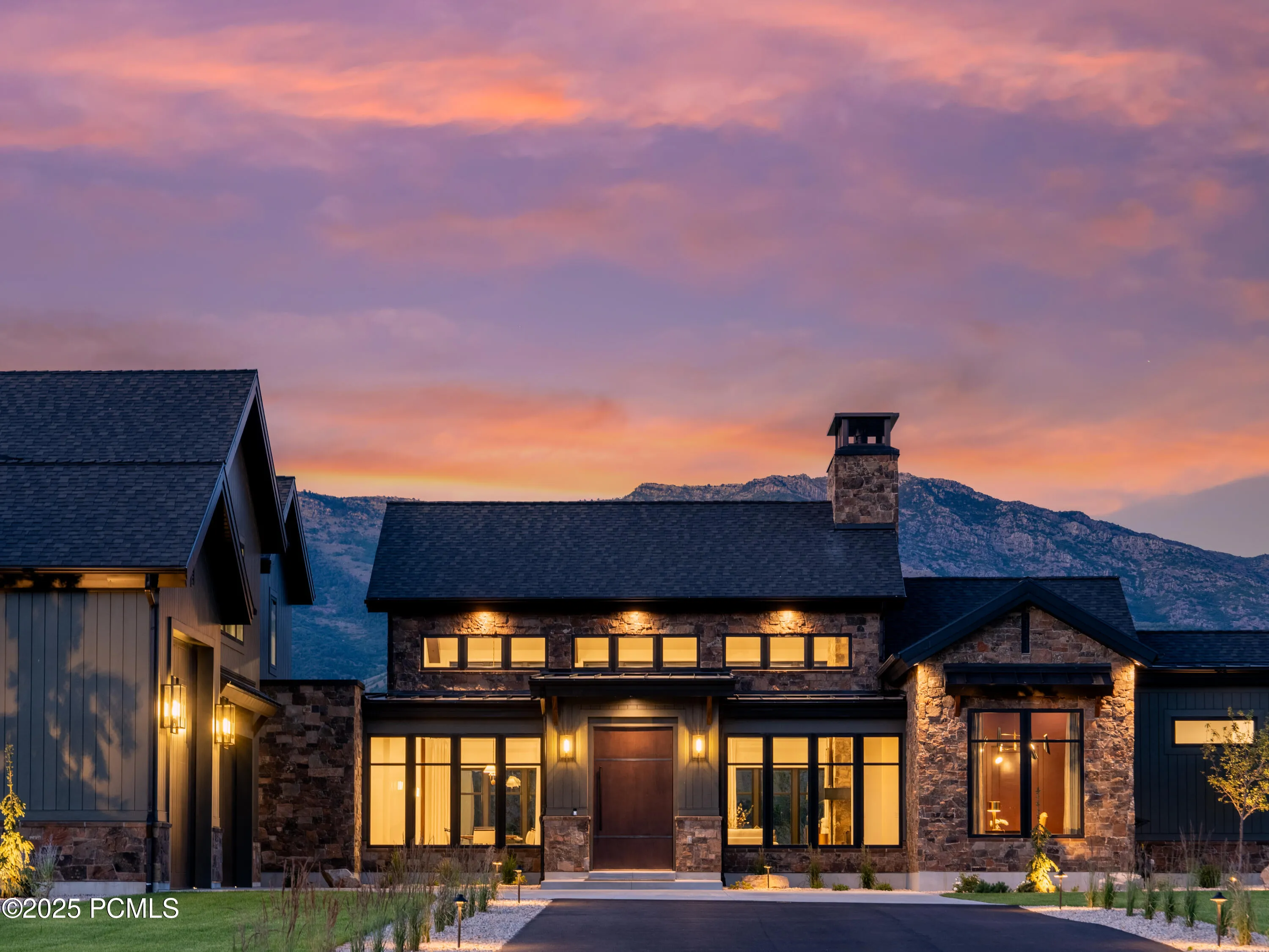 322 E 7900, Huntsville, UT 84317