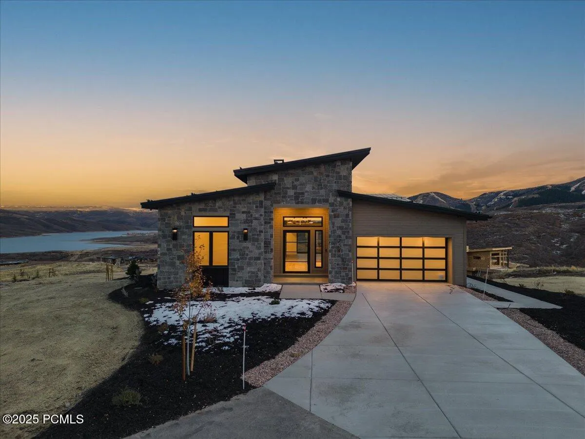 1587 W Crystal View Court, Mayflower Mountain, UT 84032