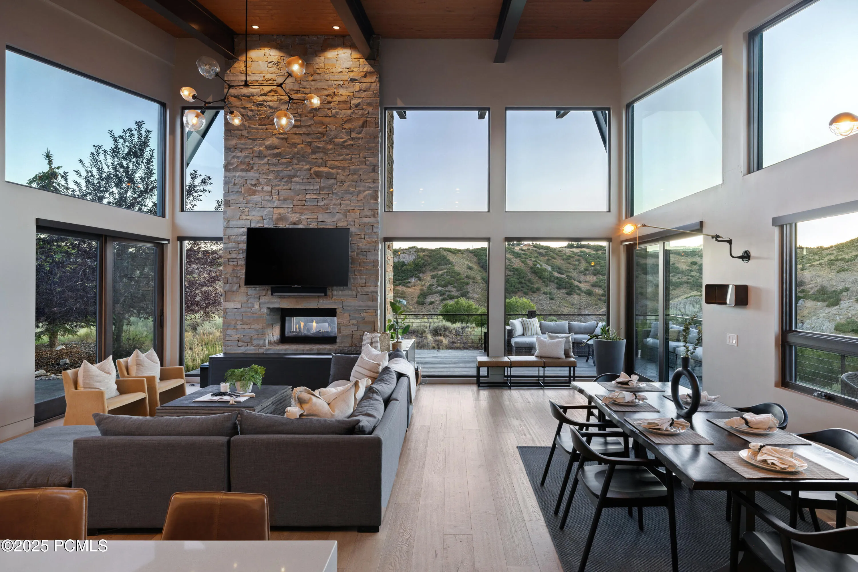 836 Canyon Gate Road, Park City, UT 84098