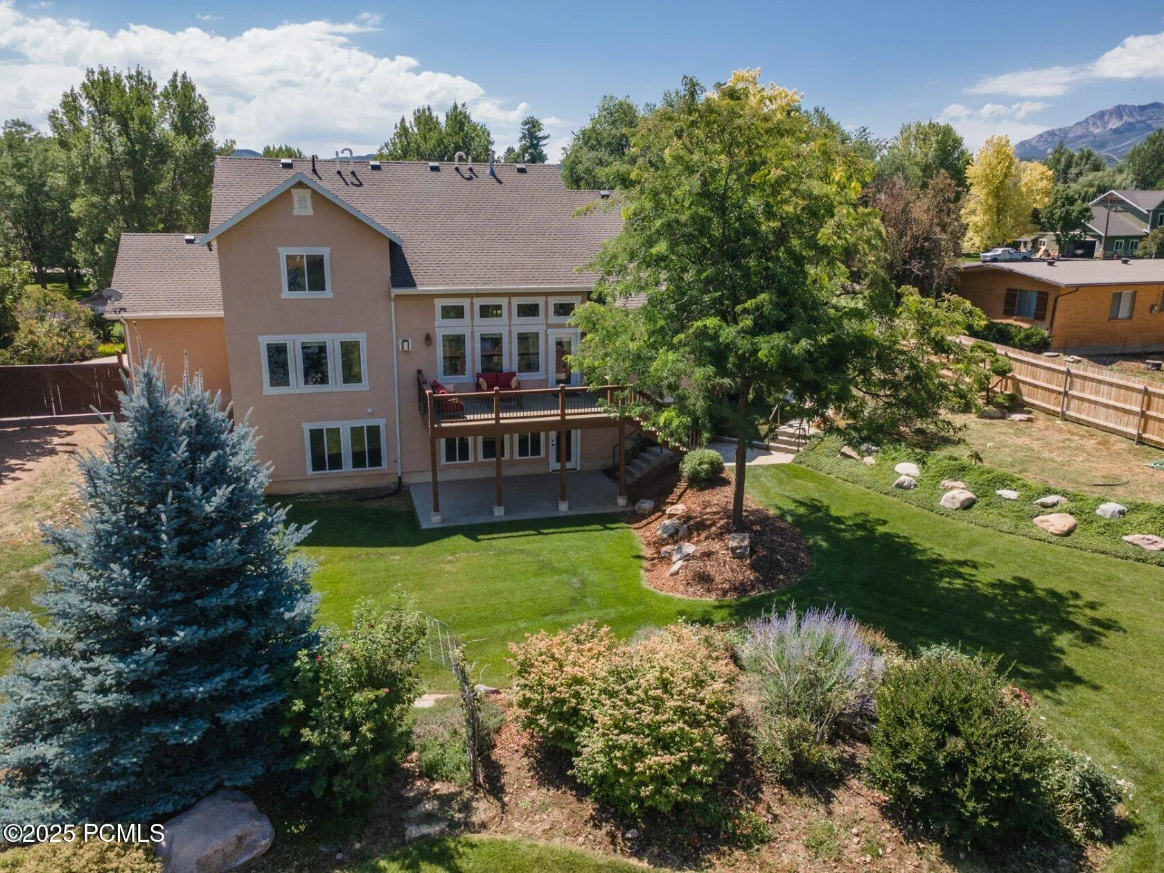7634 S 200, Huntsville, UT 84317