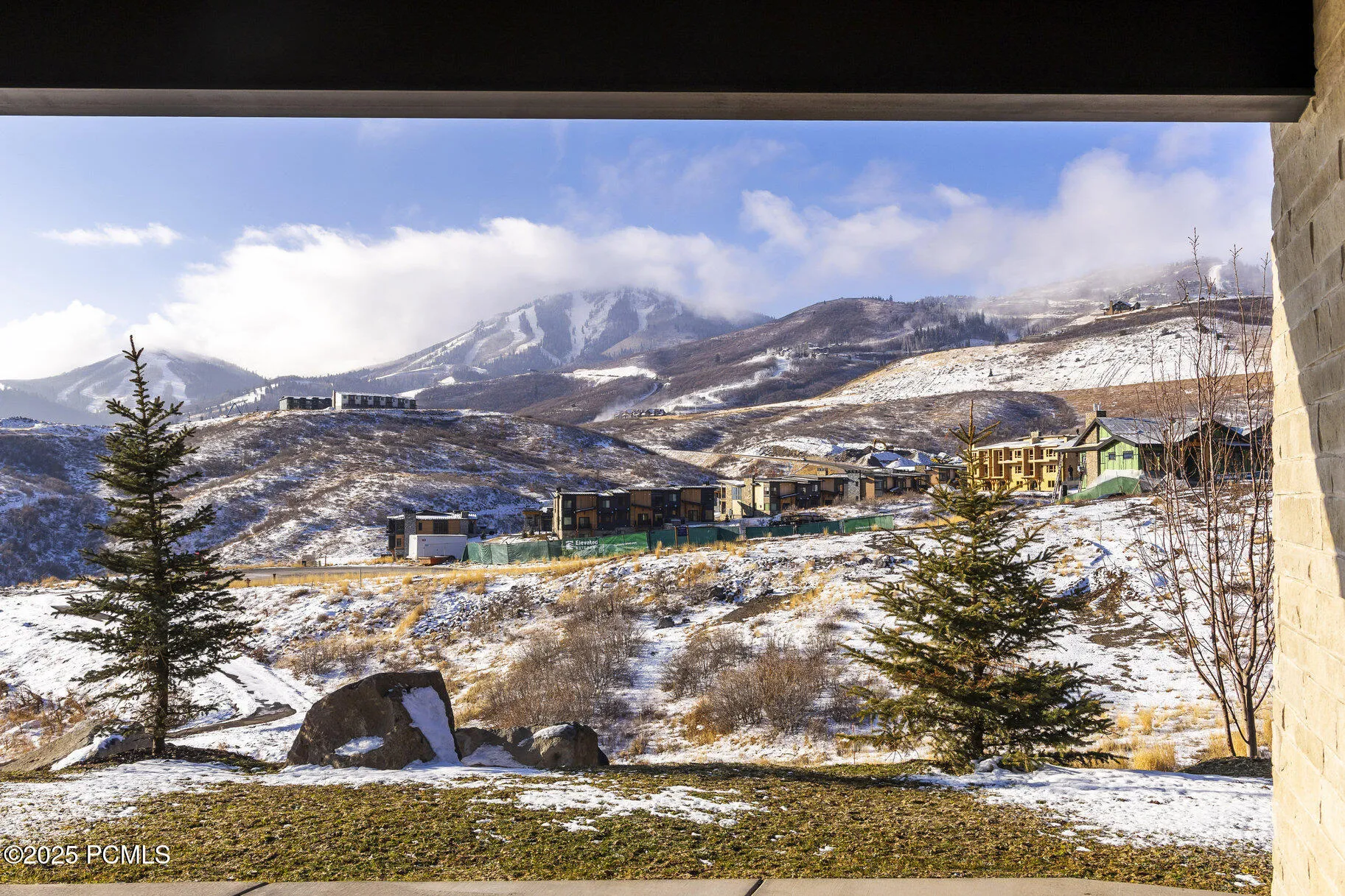 1717 W Centaur Ct, Mayflower Mountain, UT 84032