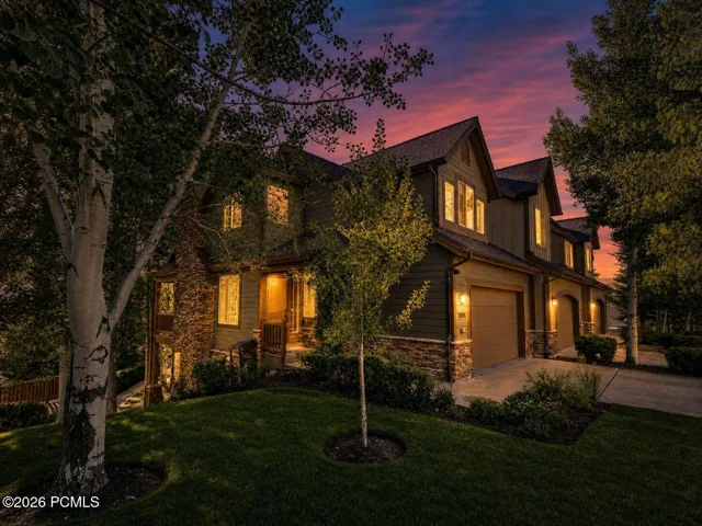 Canyon Links Townhouse Evening Exterior