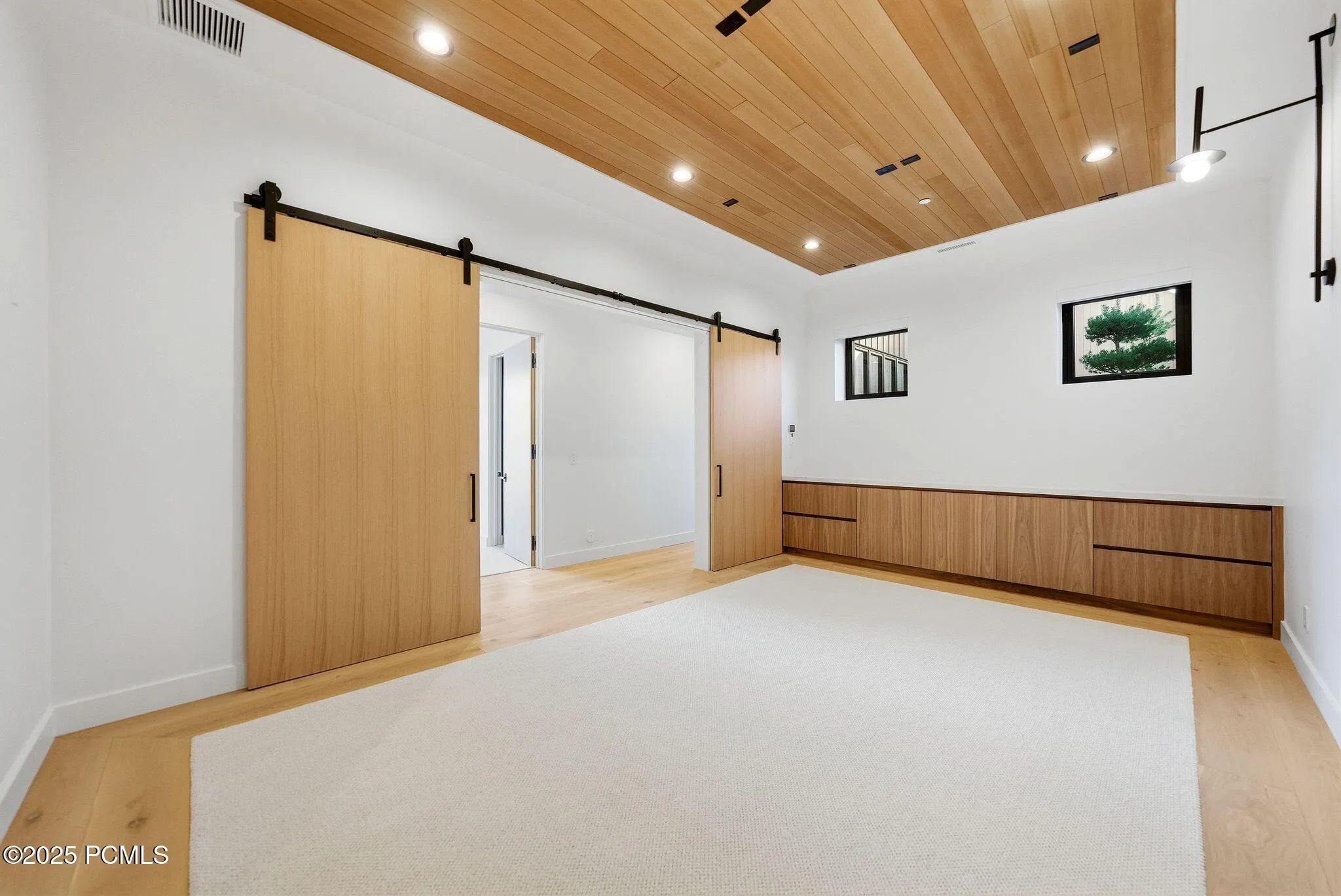 Flex Room