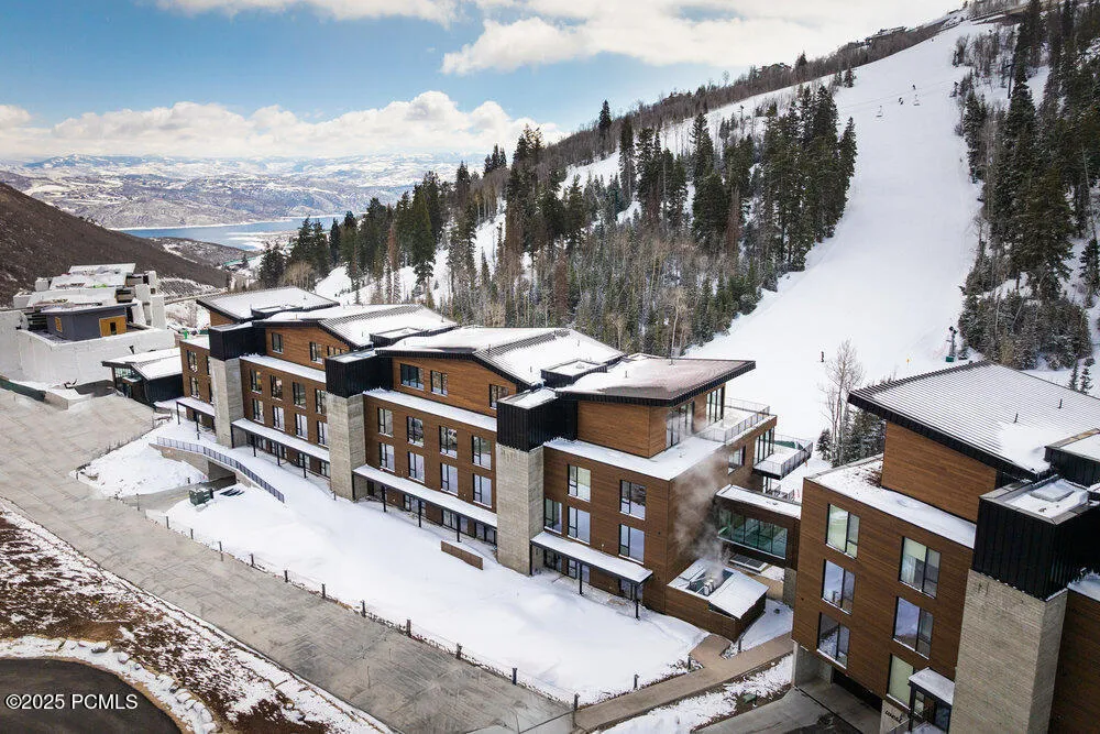 3267 W Deer Hollow Road Unit 2402, Park City, UT 84060