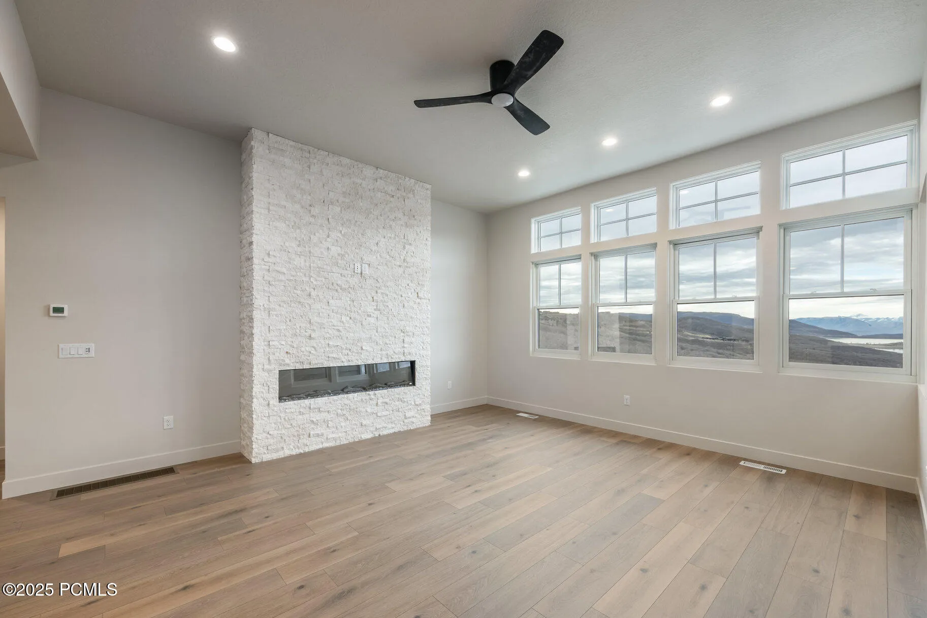 698 Silver Hill Loop, Hideout, UT 84036