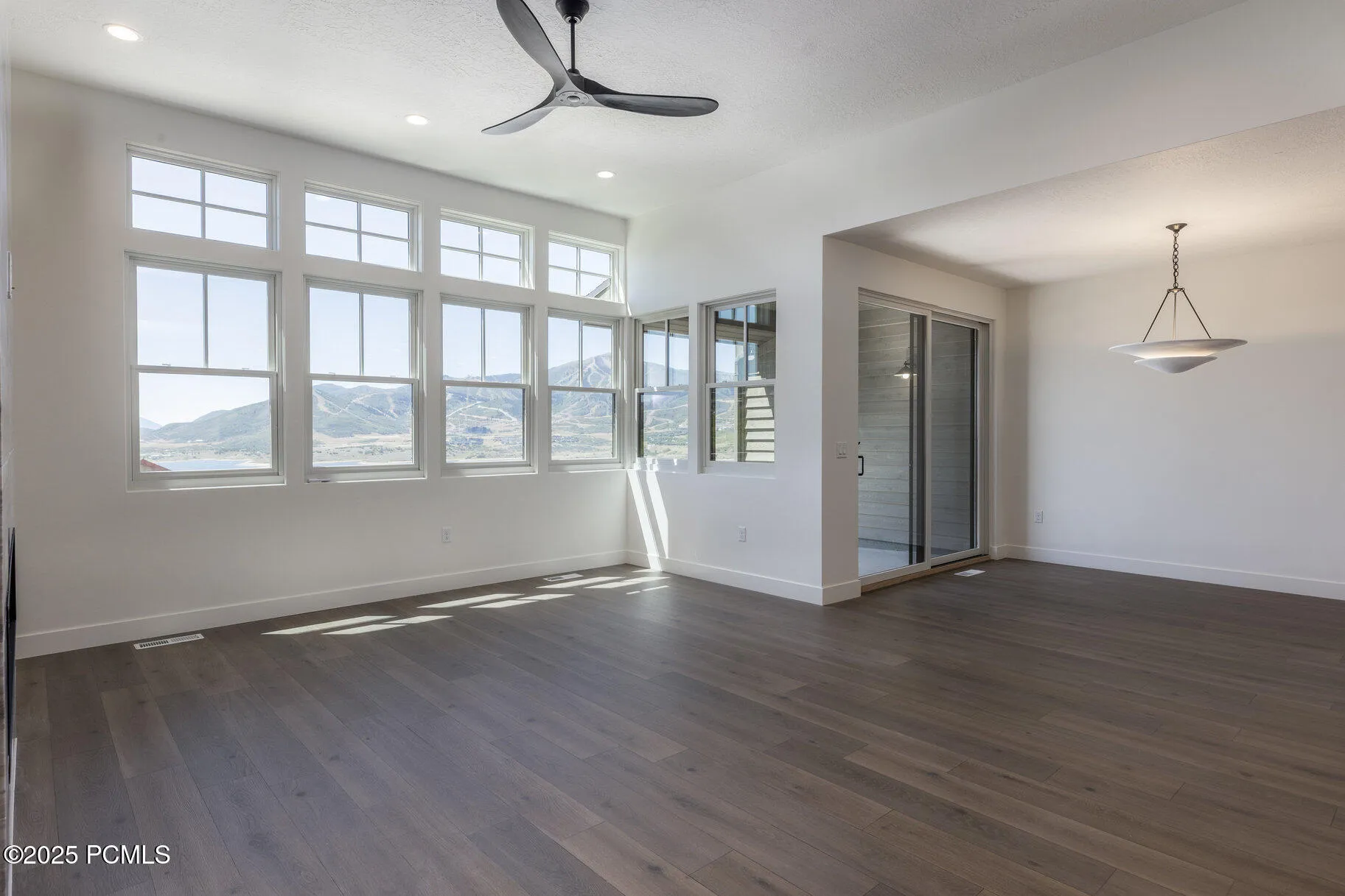 698 Silver Hill Loop, Hideout, UT 84036