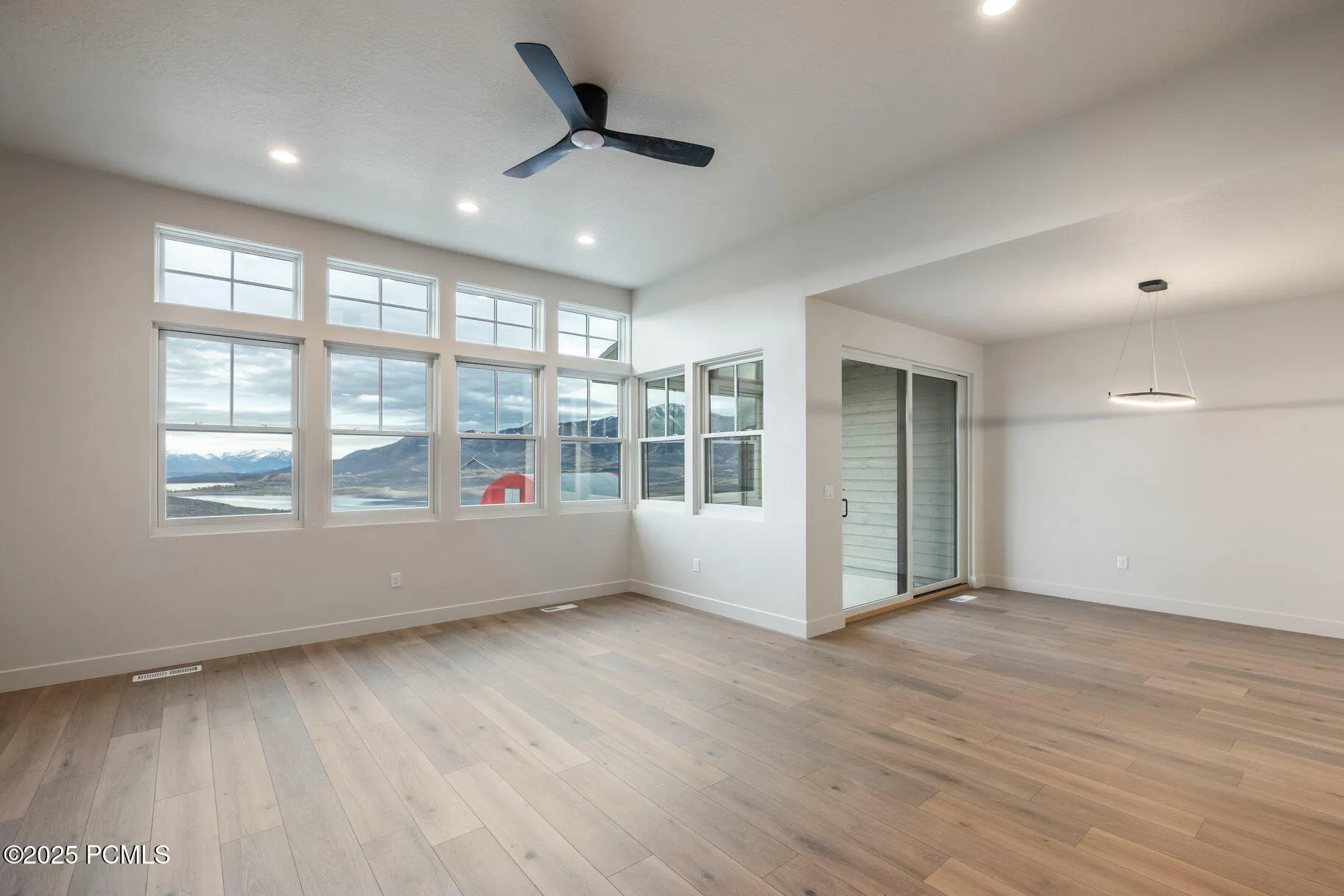 698 Silver Hill Loop, Hideout, UT 84036