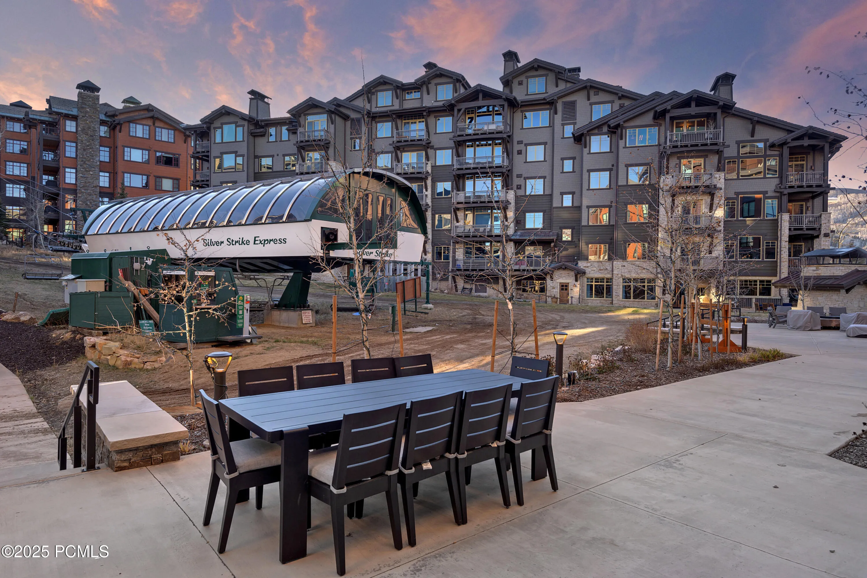 amenity heated deck