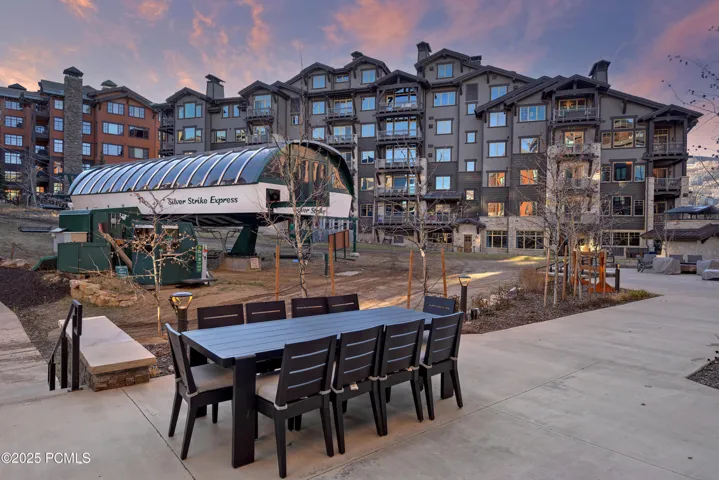 amenity heated deck