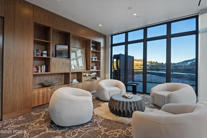 amenity rooftop library