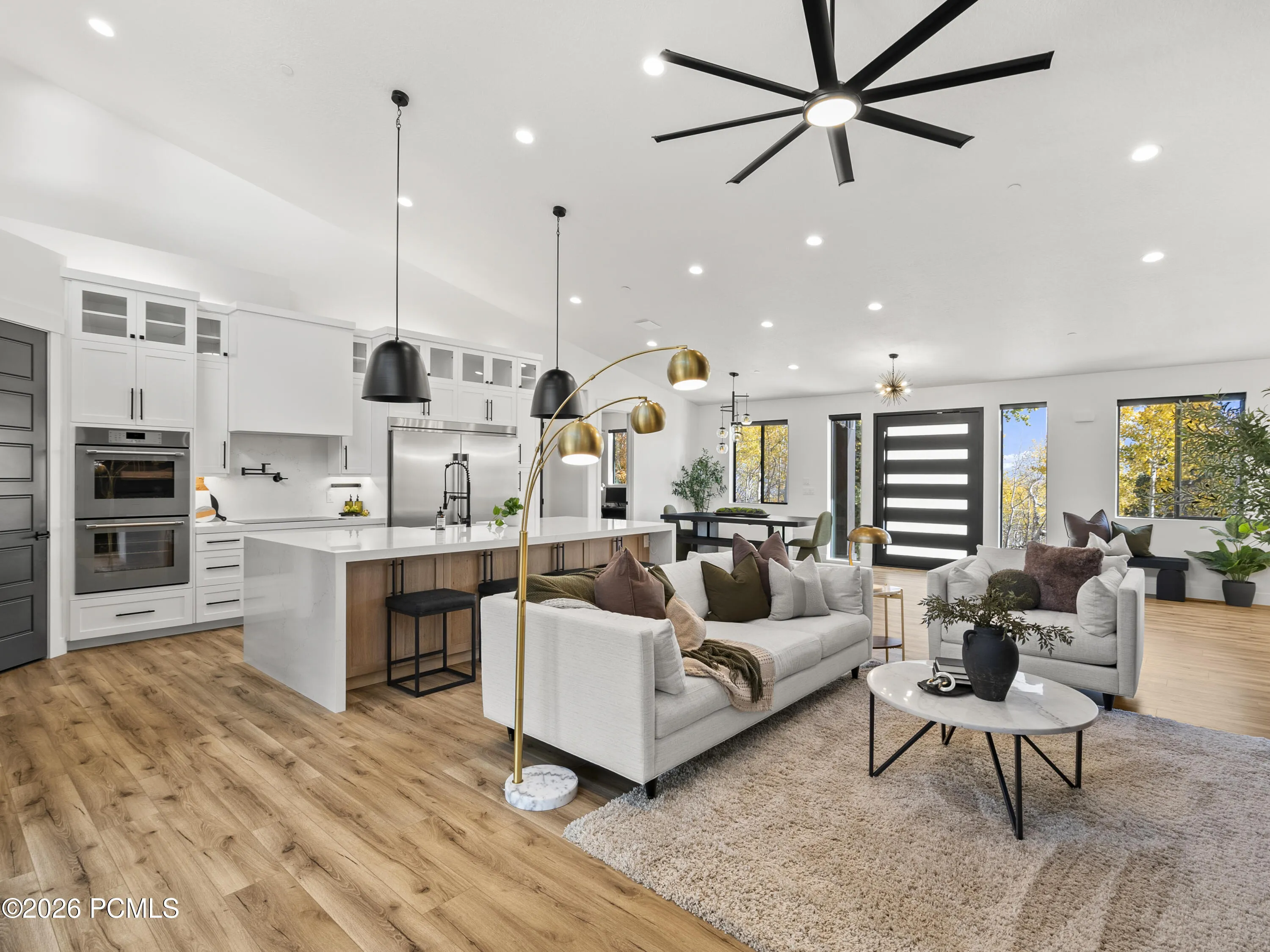 Main floor livingroom/Kitchen open concept