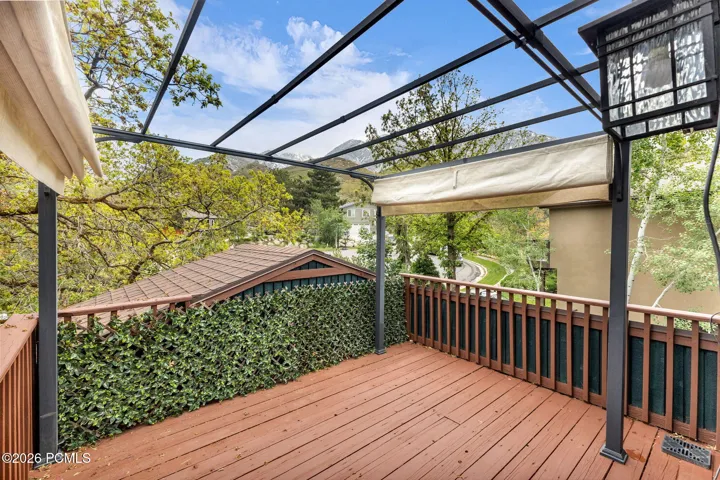Deck off of Primary