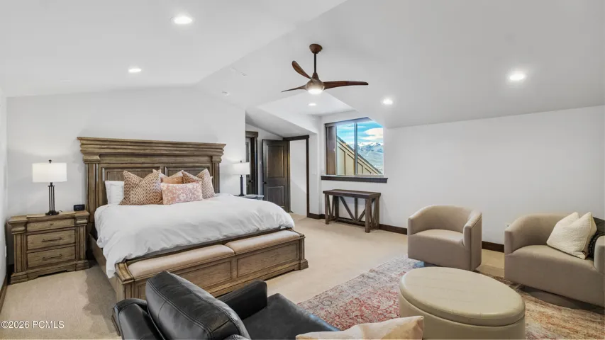 Upper level Suite