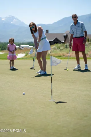 Images Courtesy of Red Ledges.