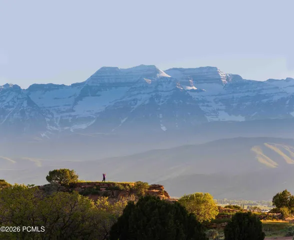 Images Courtesy of Red Ledges.