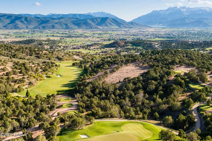 Images Courtesy of Red Ledges.