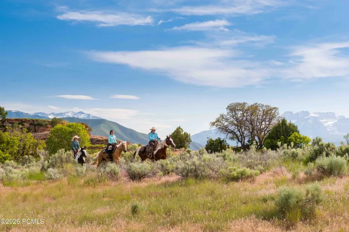 Images Courtesy of Red Ledges.