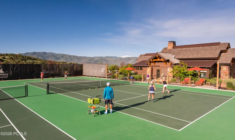 Images Courtesy of Red Ledges.