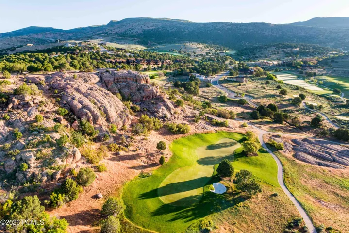 Images Courtesy of Red Ledges.