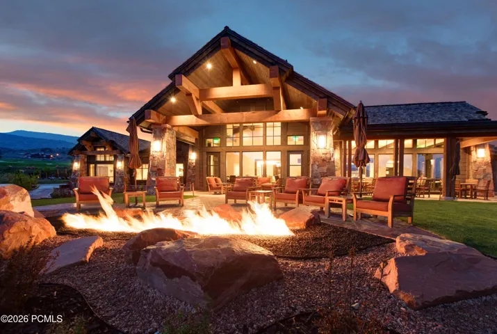 Images Courtesy of Red Ledges.
