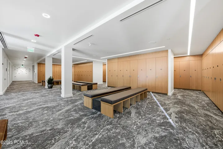 The Polly - Owner ski lockers