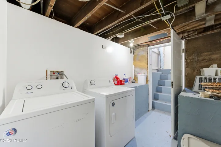 819 / Unit 2